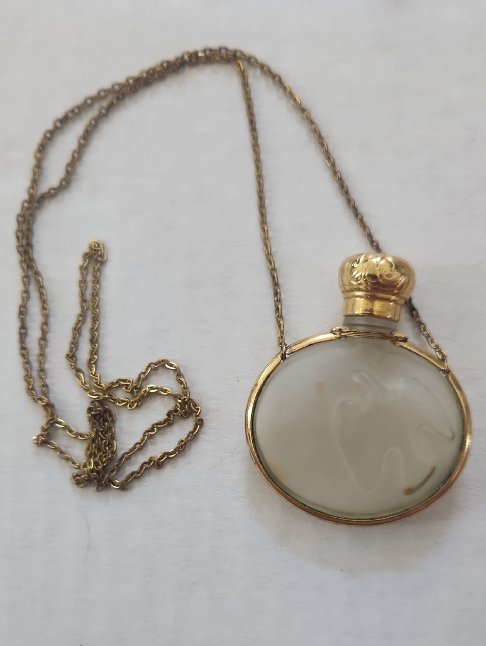 VINTAGE Nina Ricci L'AIR DU TEMPS Perfume Eau De‎ Toilette NECKLACE